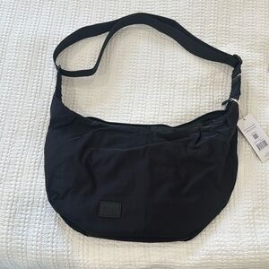 Beis Crescent Carry All brand new